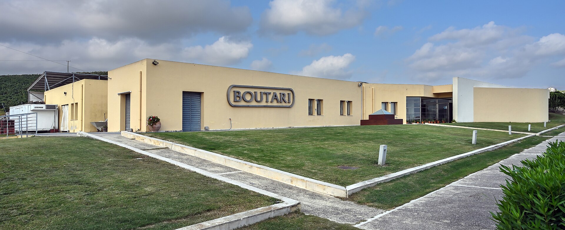 Boutari winery vineyard near Skalani, in the Peza wine region outside Heraklion